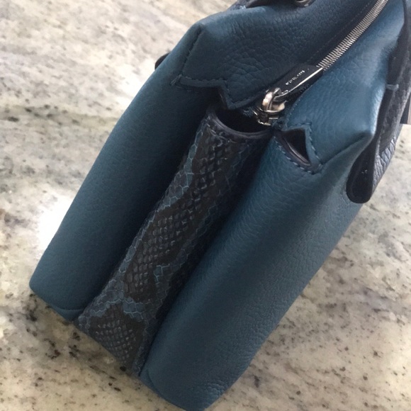 ⭐️⭐️2X HP⭐️⭐️ NWT Authentic Michael Kors Rollins Leather Satchel - Picture 5 of 9